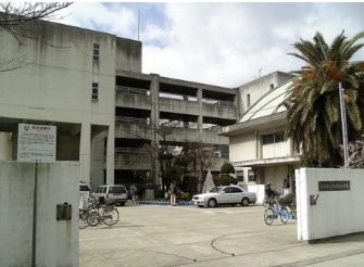 八尾市立西山本小学校